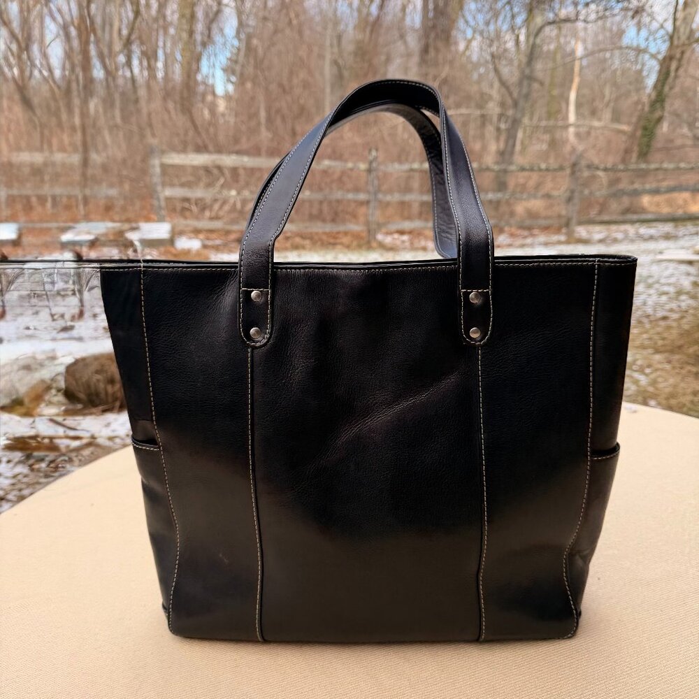 Le Donne Leather Double Strap Rivet Tote Bag NWT